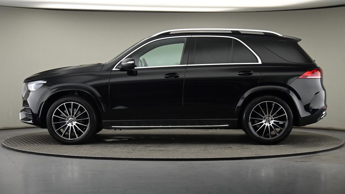 Mercedes-Benz GLE Image 23