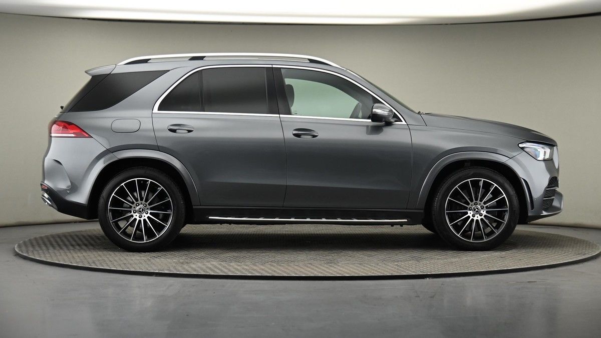 Mercedes-Benz GLE Image 26