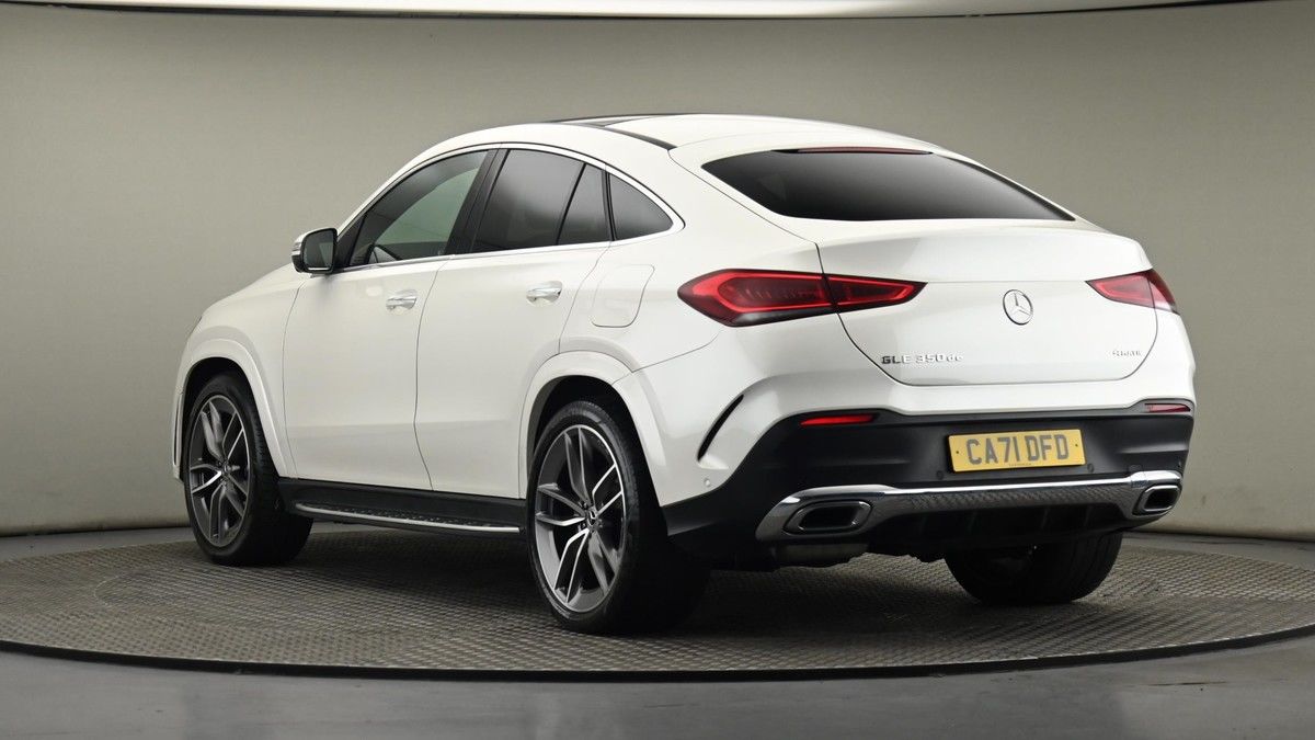 Mercedes-Benz GLE Image 24