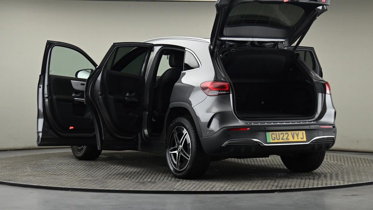 Mercedes-Benz EQA Image 29