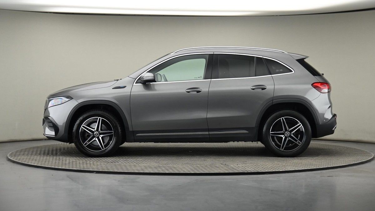Mercedes-Benz EQA Image 23