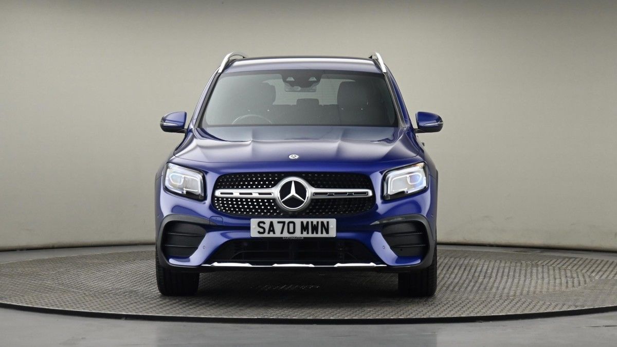 Mercedes-Benz GLB Image 21
