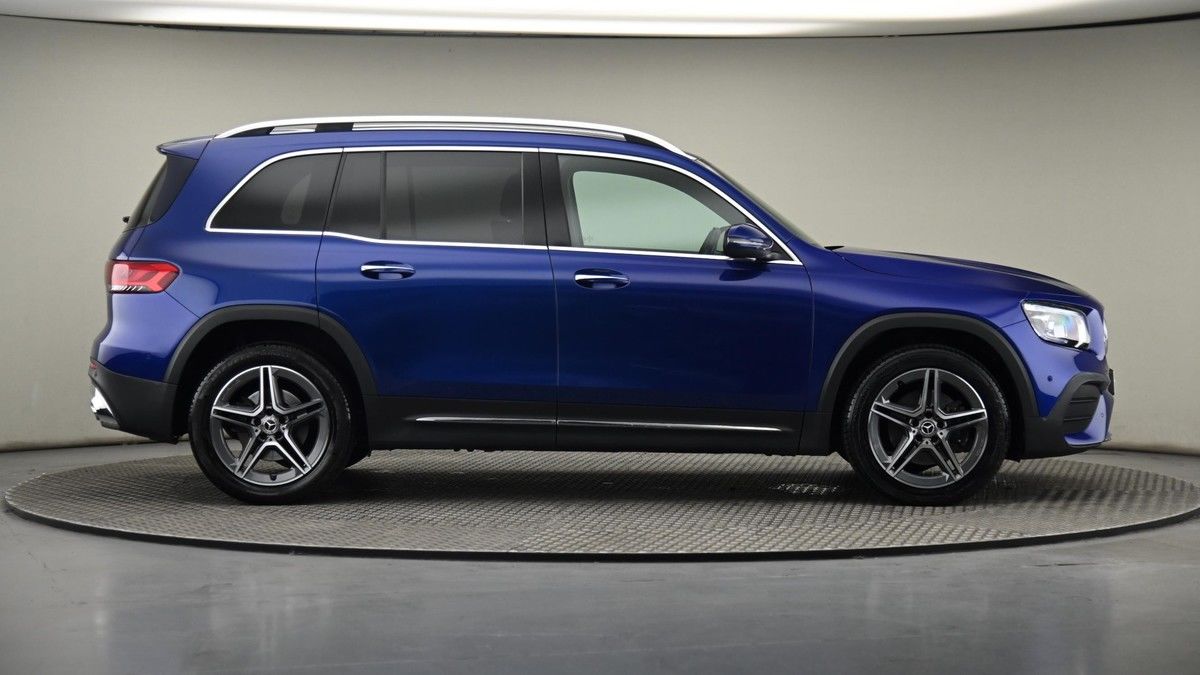 Mercedes-Benz GLB Image 27