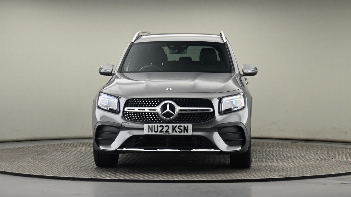 Mercedes-Benz GLB Image 21