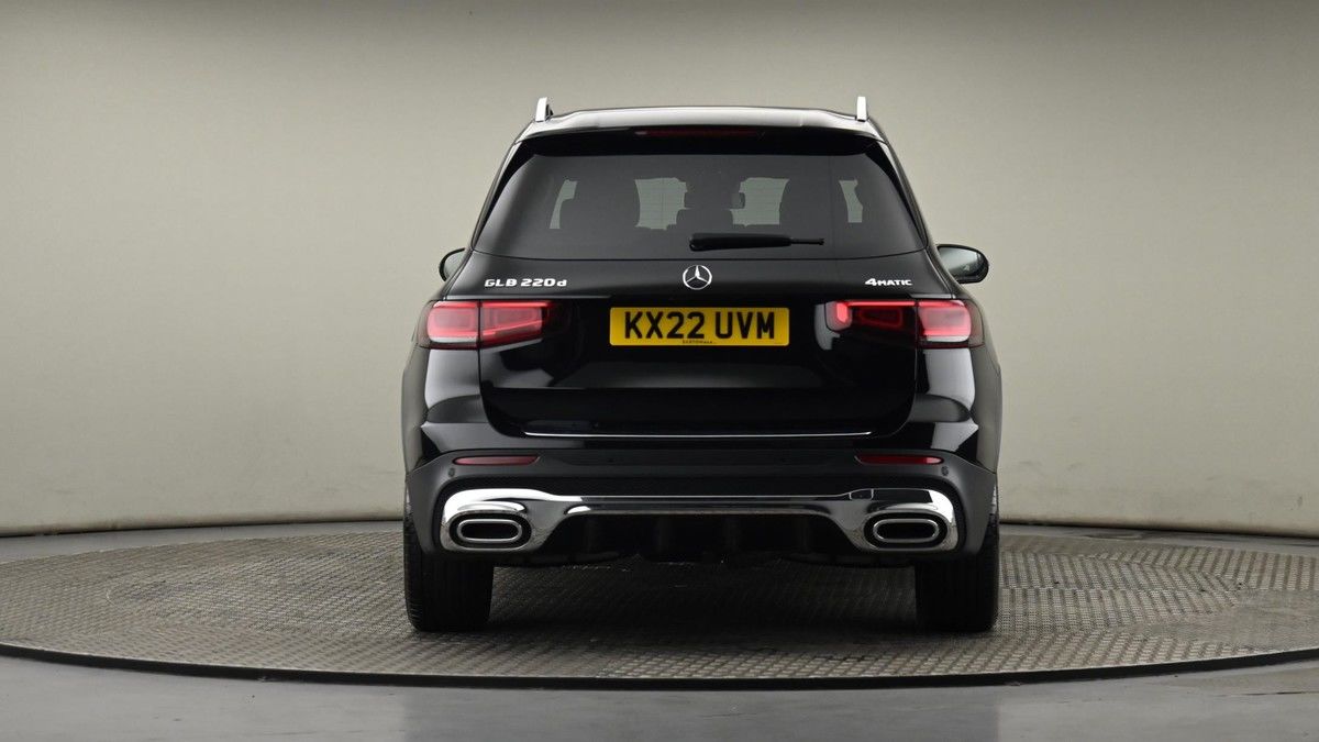 Mercedes-Benz GLB Image 25