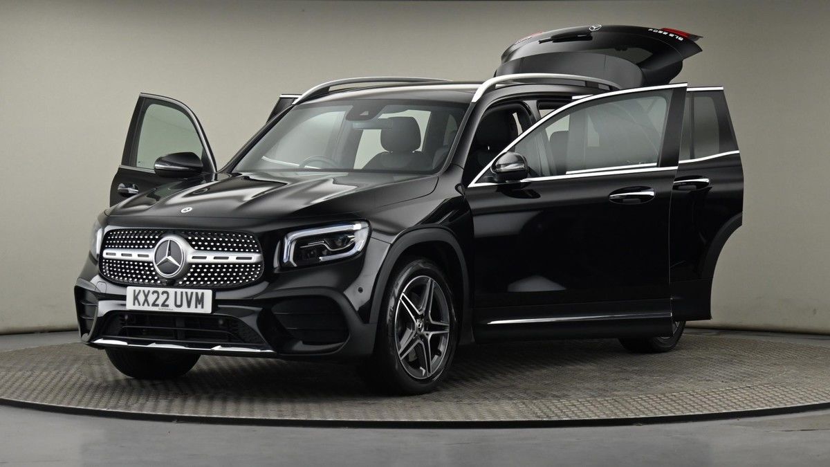 Mercedes-Benz GLB Image 28