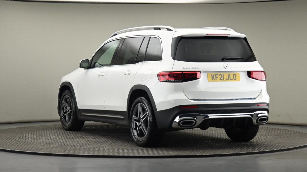 Mercedes-Benz GLB Image 24