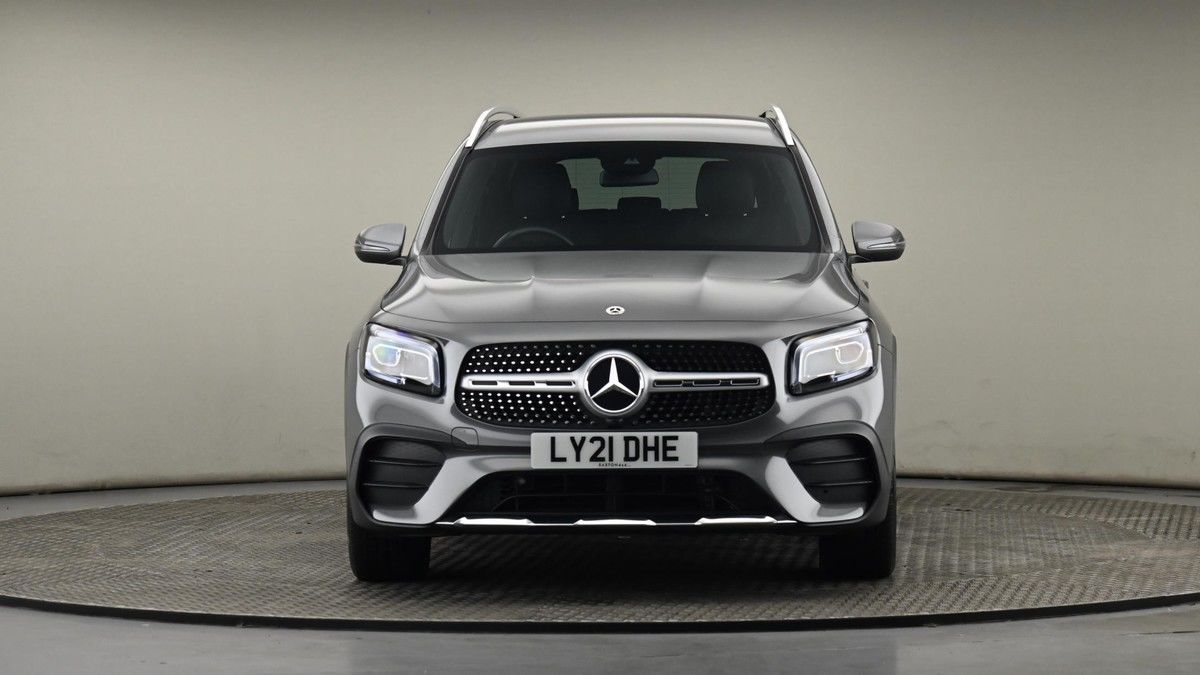 Mercedes-Benz GLB Image 21