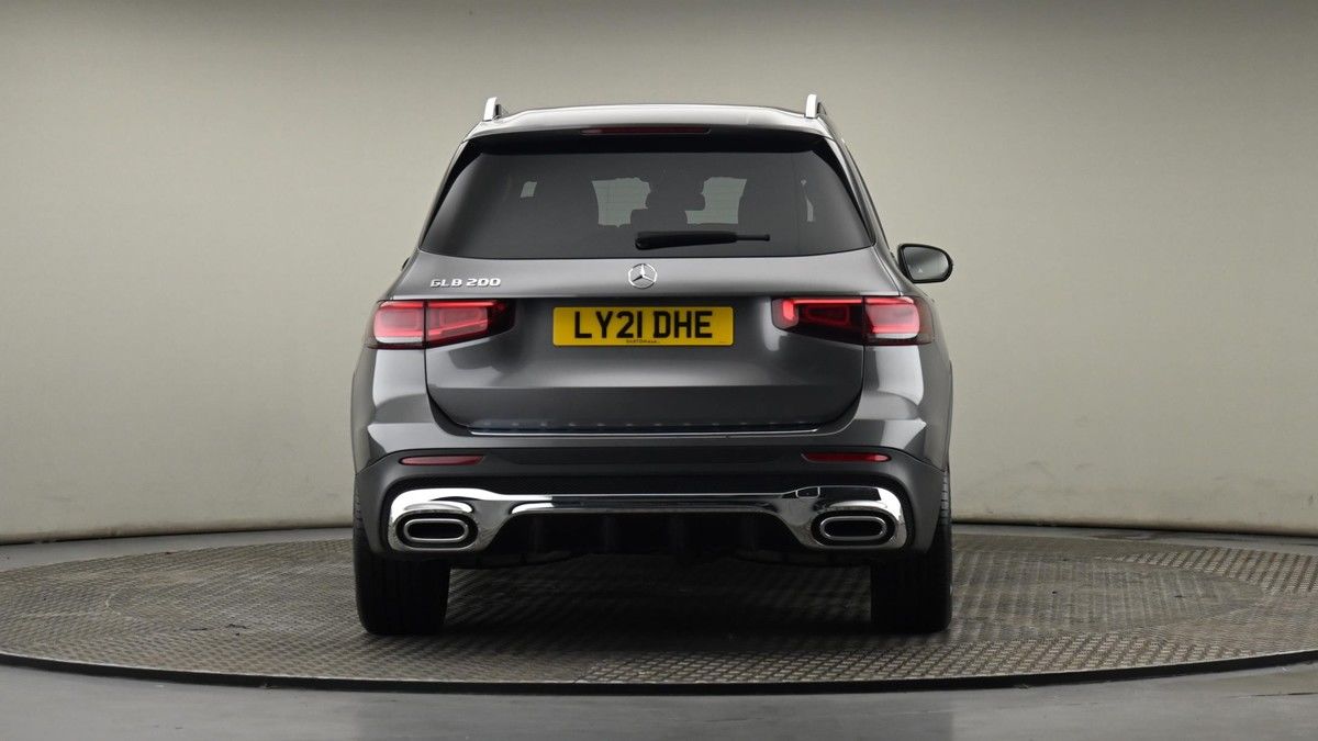 Mercedes-Benz GLB Image 25