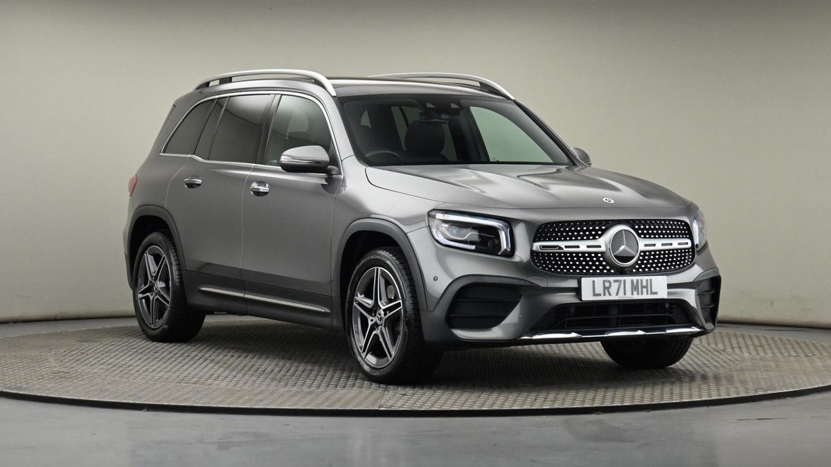 Mercedes-Benz GLB Sticky Header Image