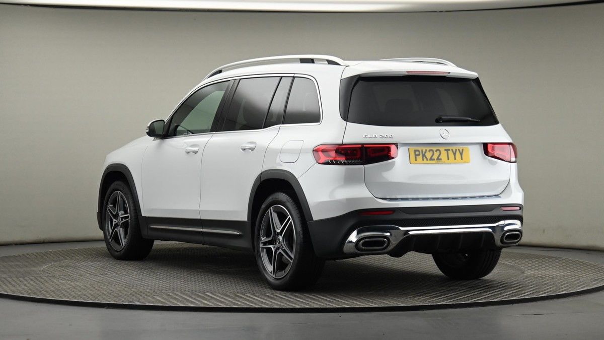 Mercedes-Benz GLB Image 23