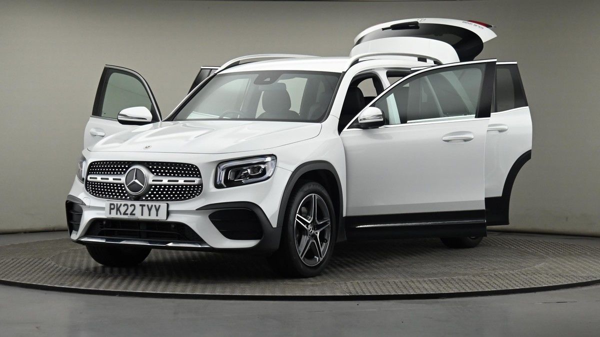 Mercedes-Benz GLB Image 27