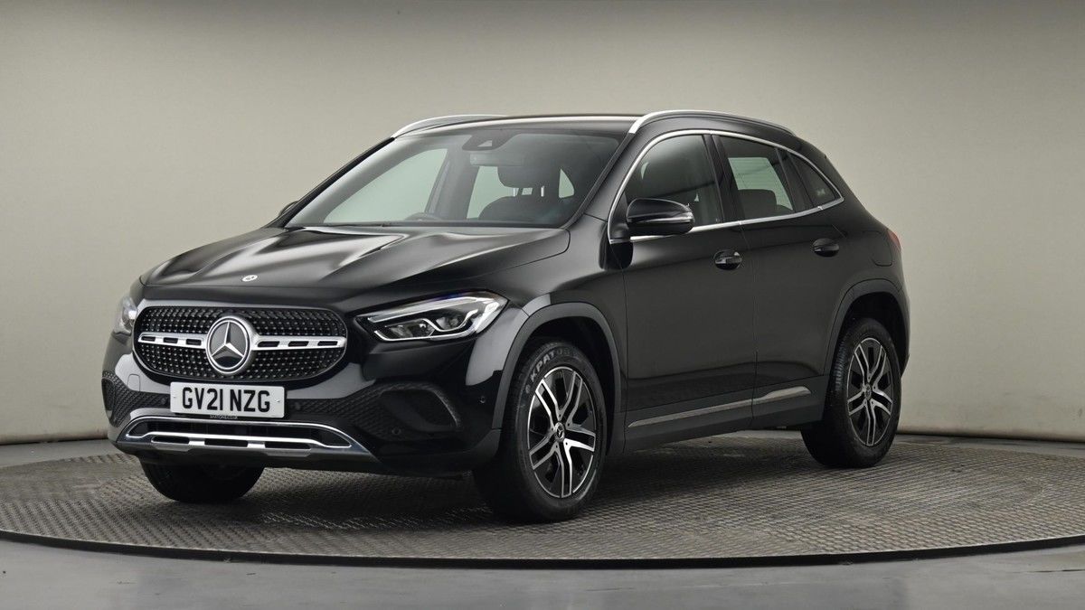 Mercedes-Benz GLA Image 22