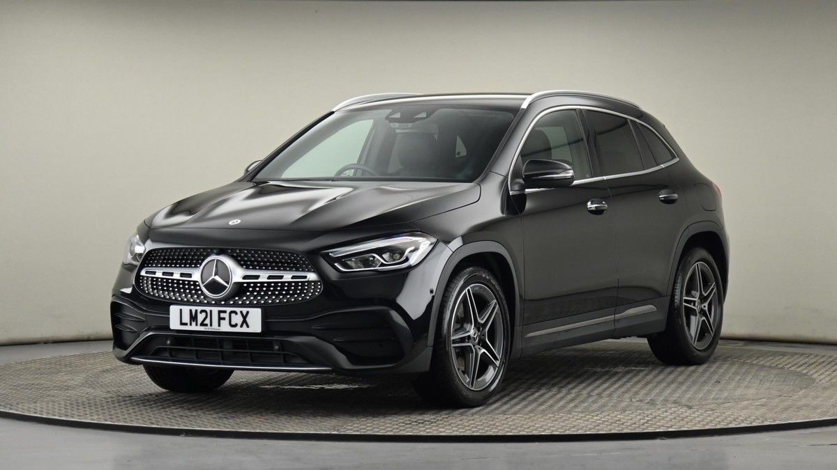 Mercedes-Benz GLA Image 21