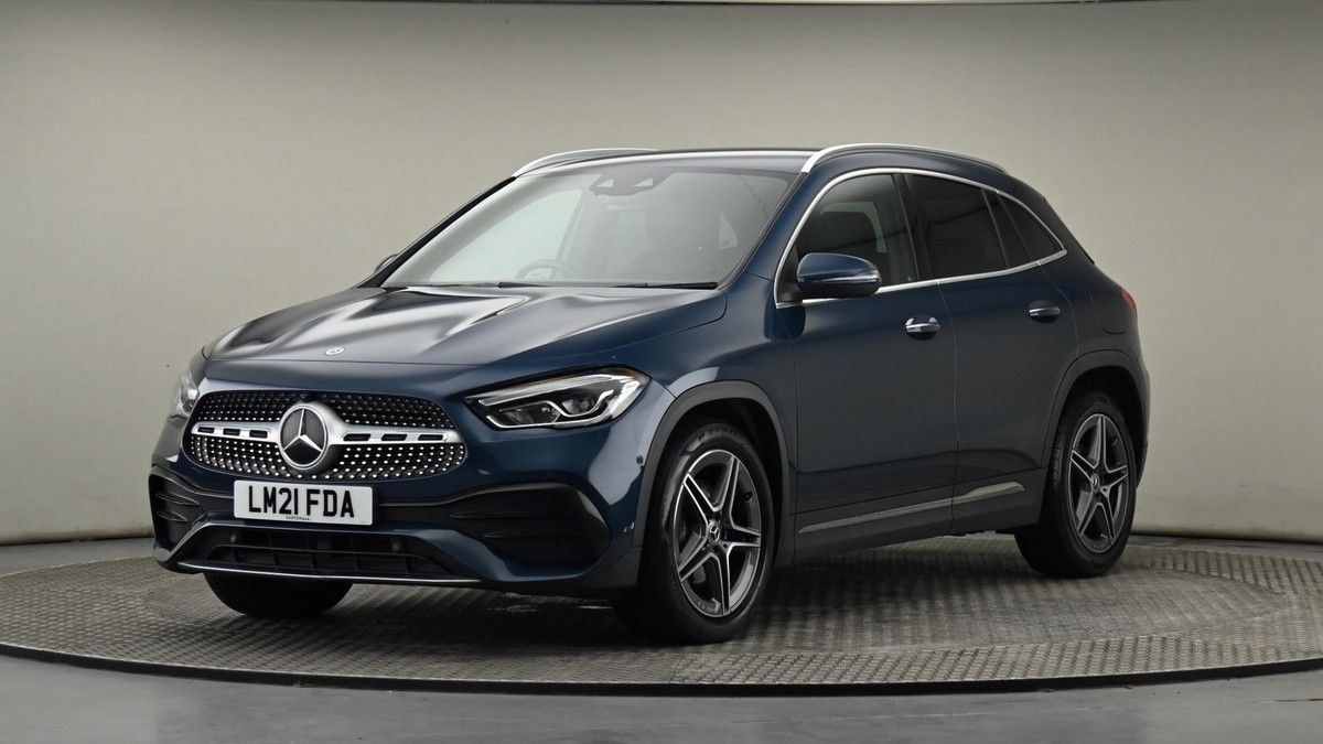 Mercedes-Benz GLA Image 22