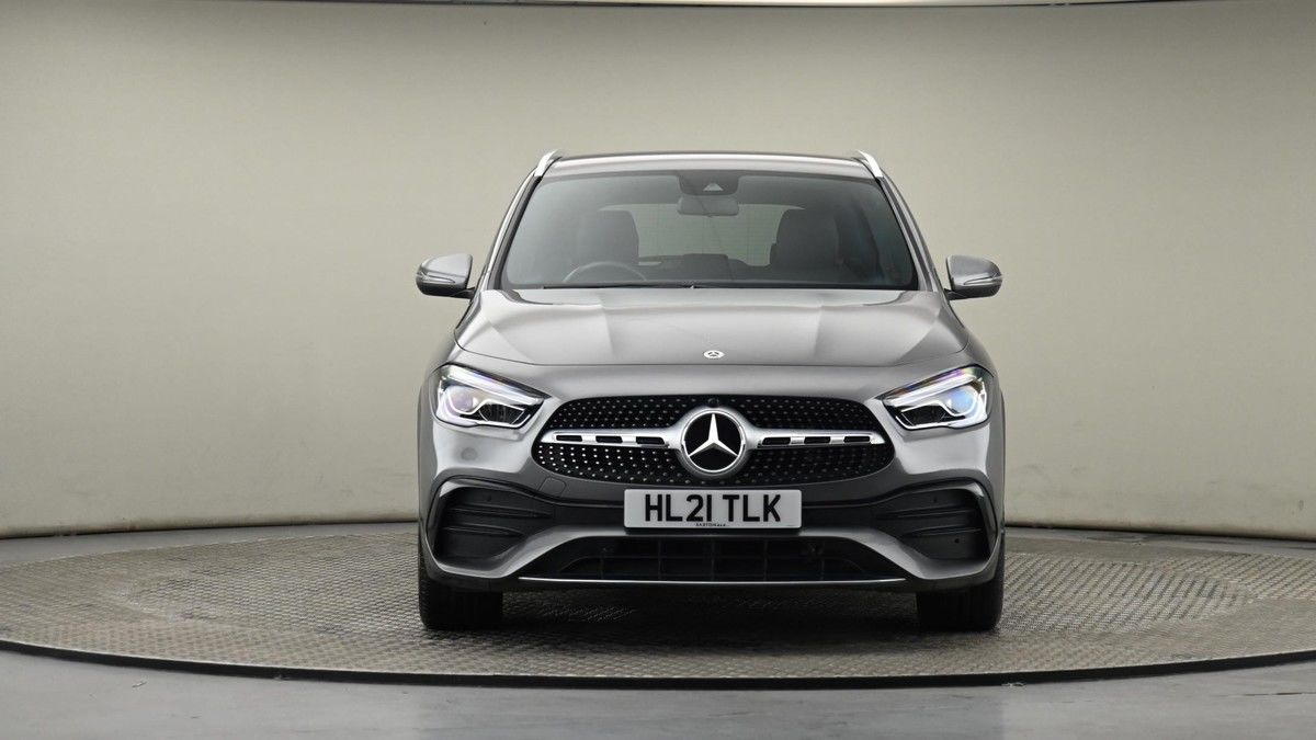 Mercedes-Benz GLA Image 20