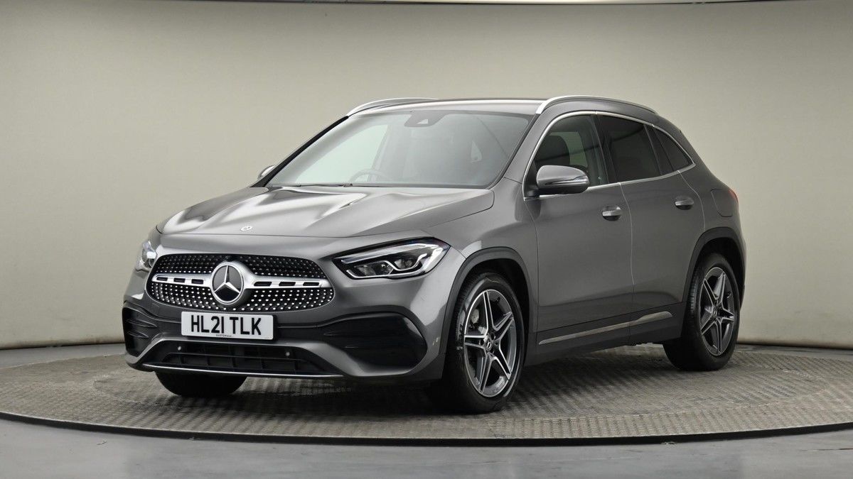 Mercedes-Benz GLA Image 21