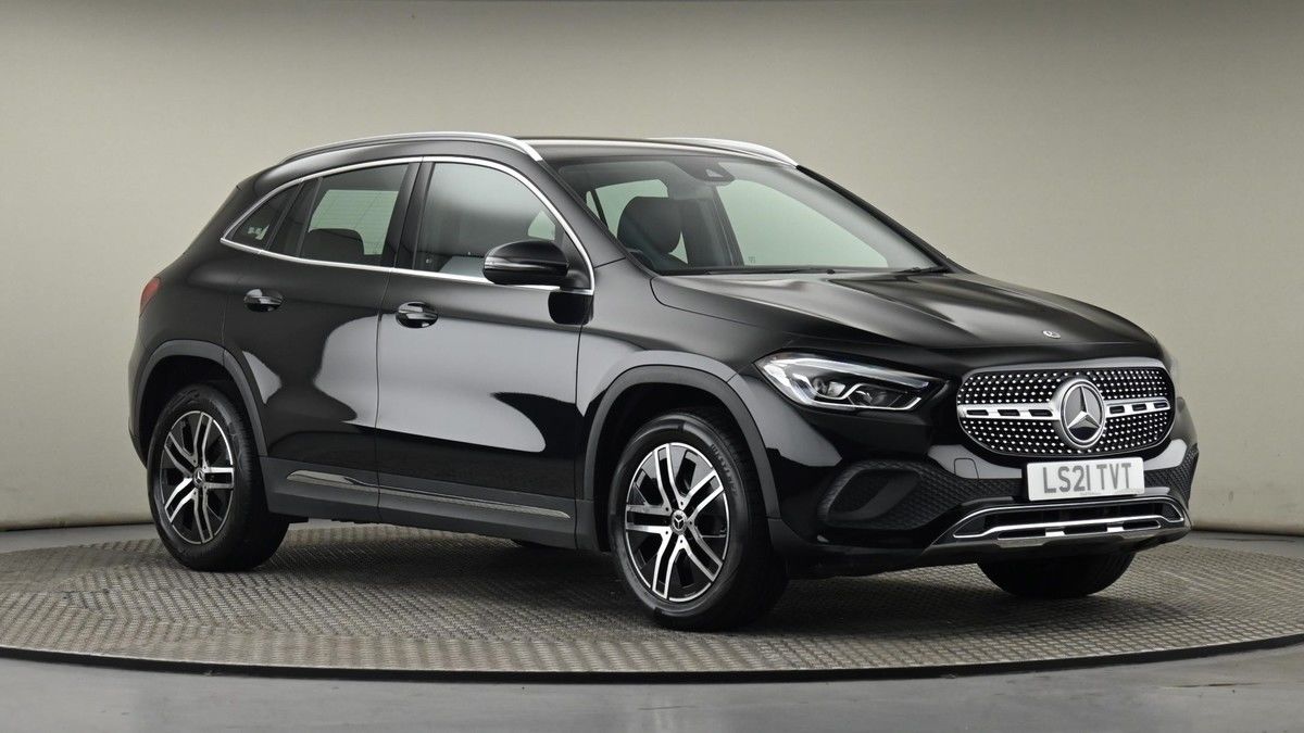 Mercedes-Benz GLA Image 19
