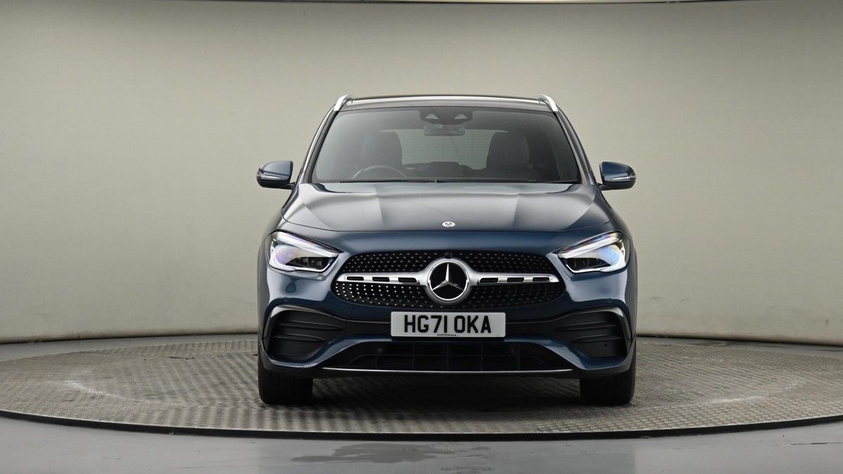 Mercedes-Benz GLA Image 21