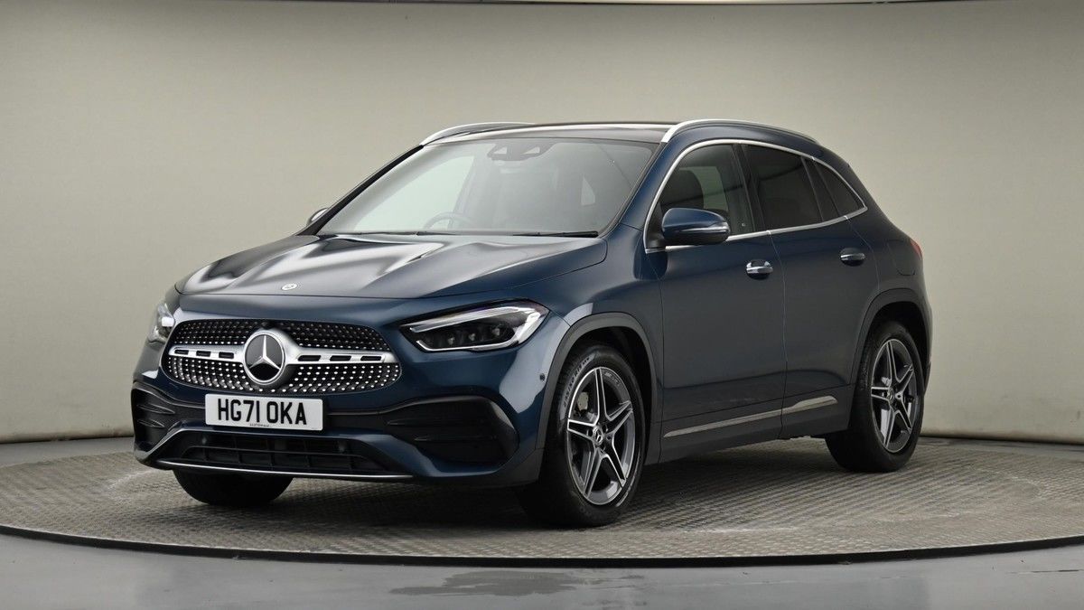 Mercedes-Benz GLA Image 22