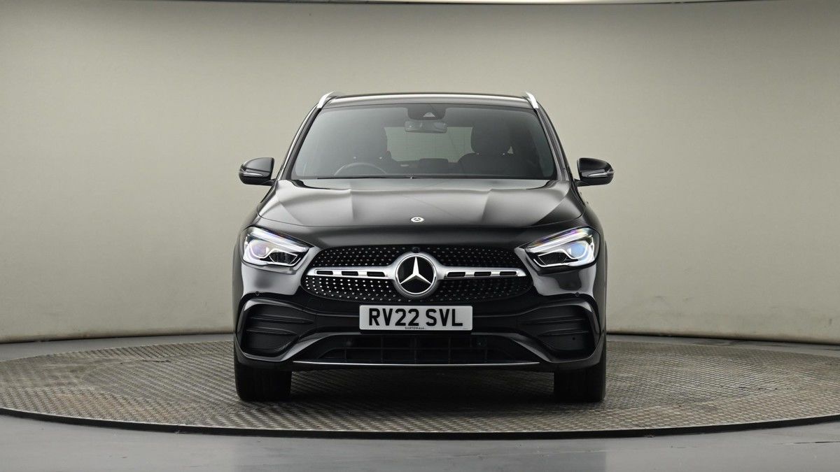 Mercedes-Benz GLA Image 21