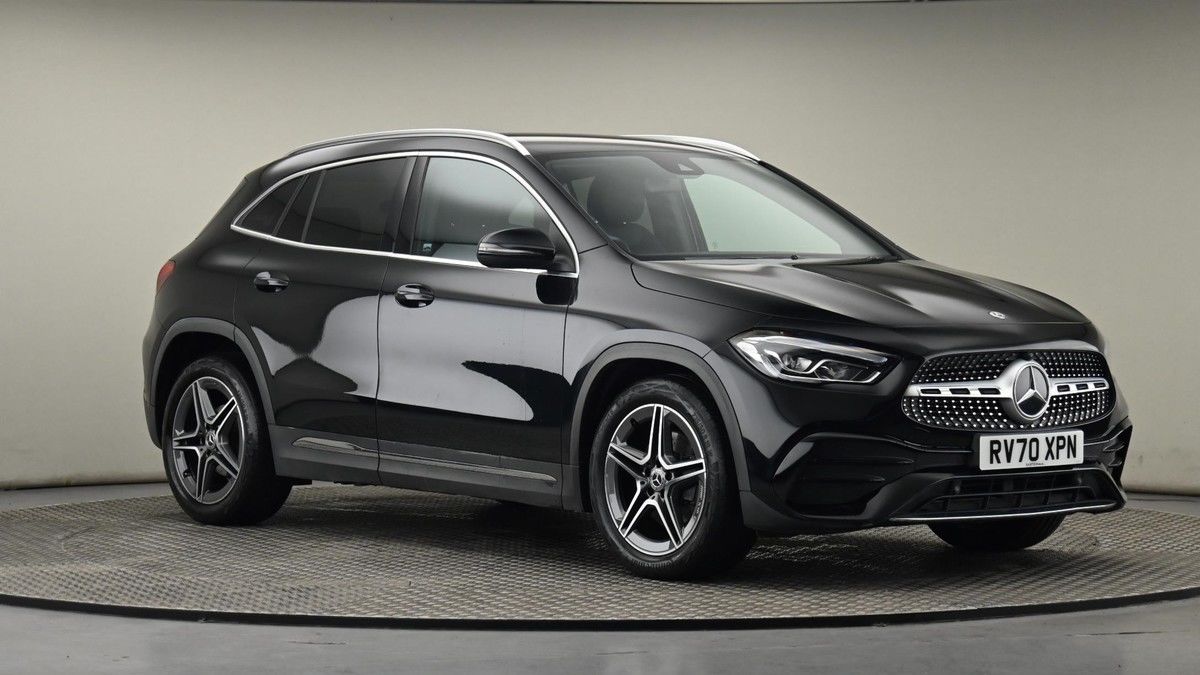 Mercedes-Benz GLA Image 18