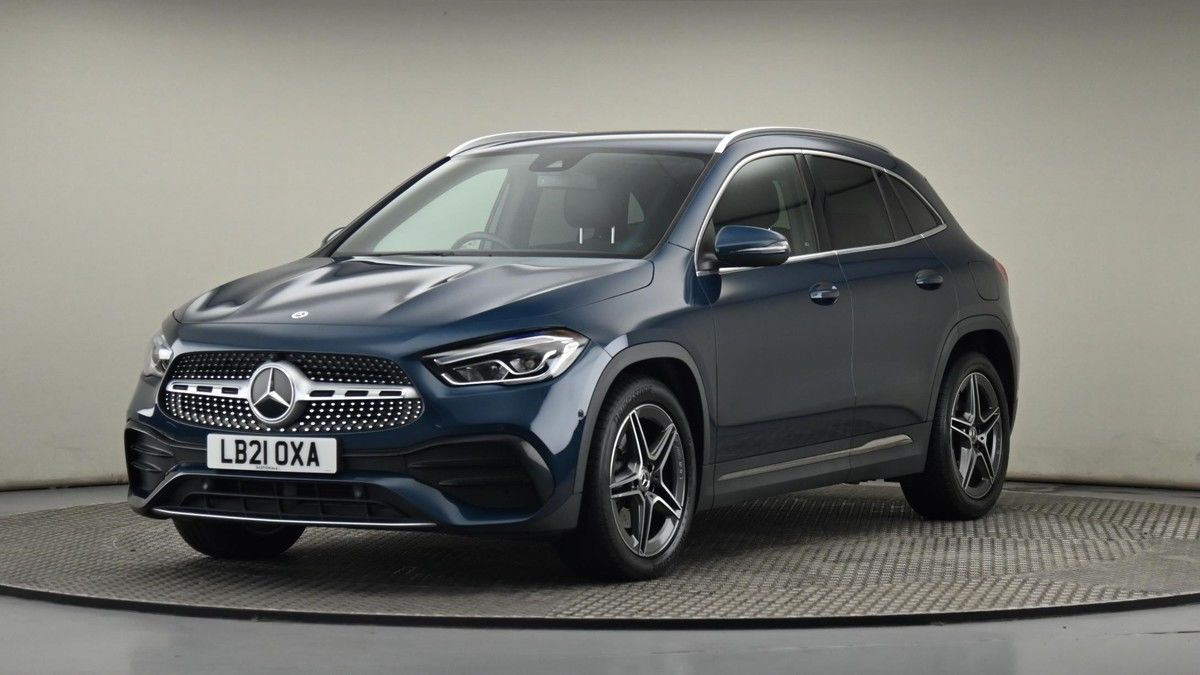 Mercedes-Benz GLA Image 22