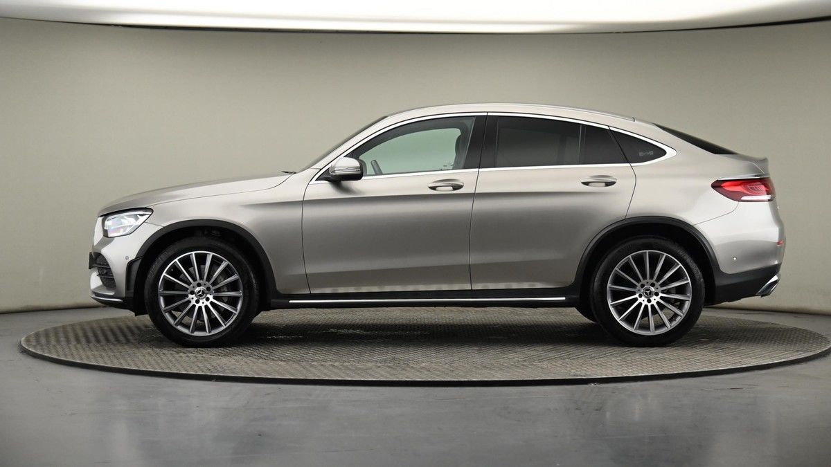 Mercedes-Benz GLC Image 22