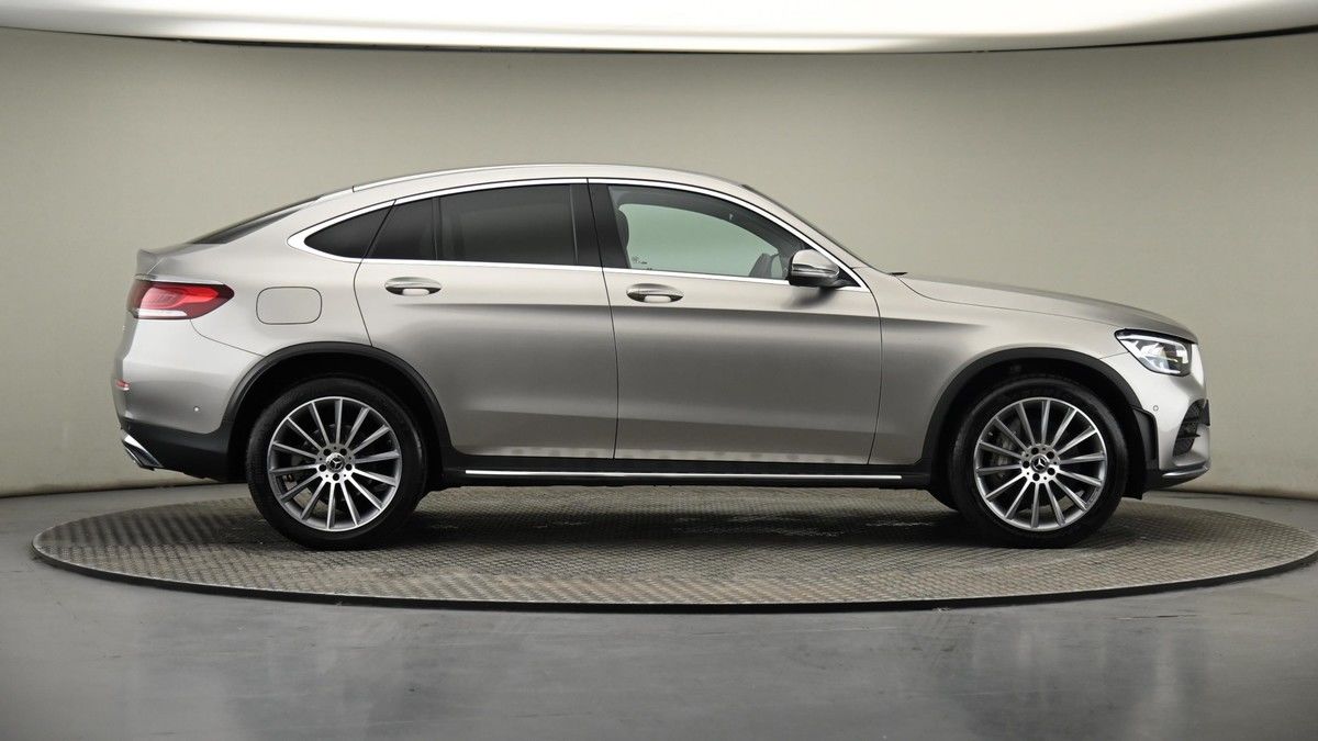 Mercedes-Benz GLC Image 26