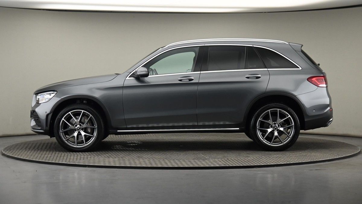 Mercedes-Benz GLC Image 23