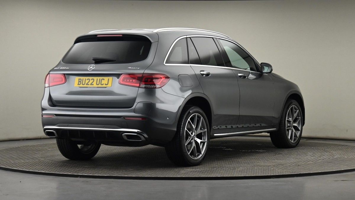 Mercedes-Benz GLC Image 26