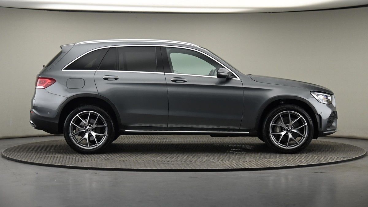Mercedes-Benz GLC Image 27