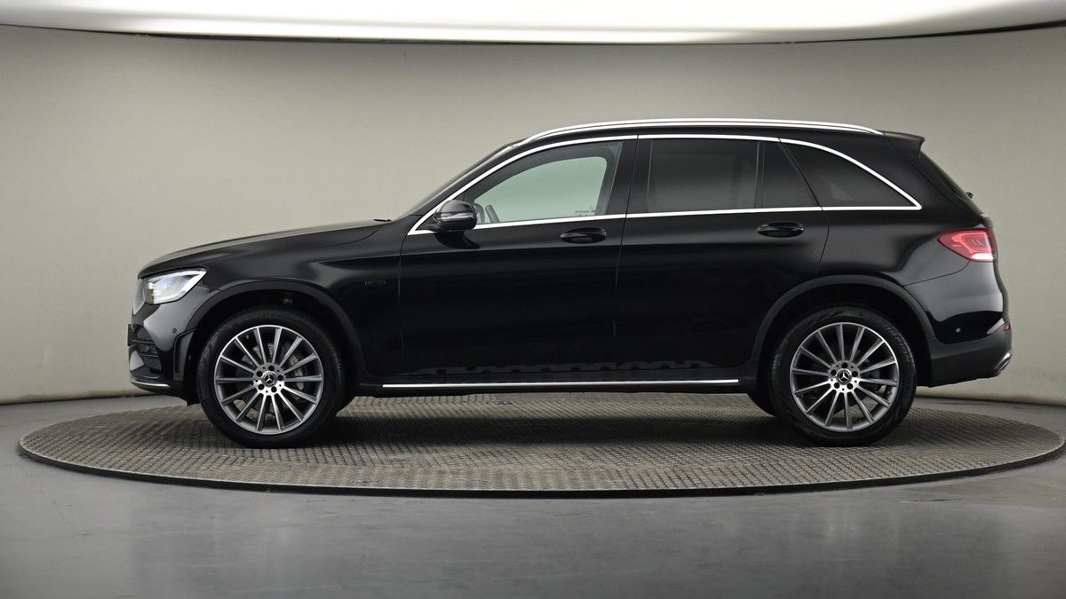 Mercedes-Benz GLC Image 23