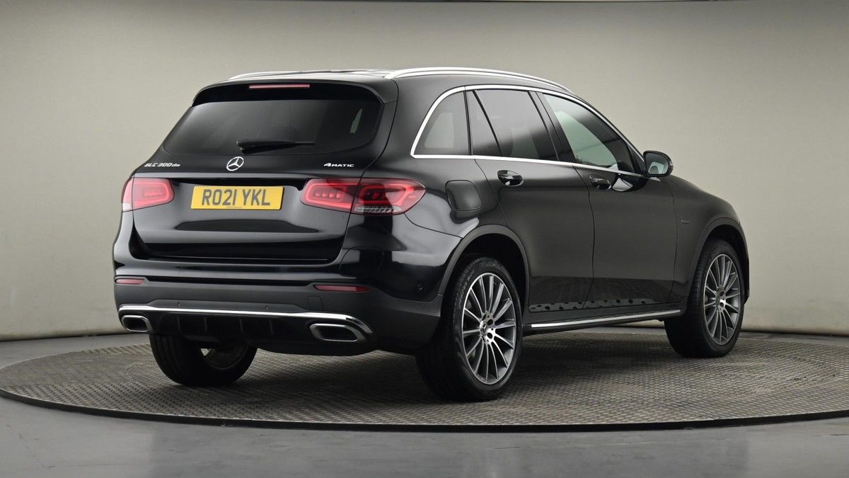 Mercedes-Benz GLC Image 26