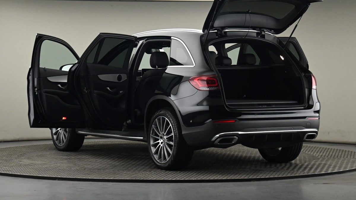 Mercedes-Benz GLC Image 29