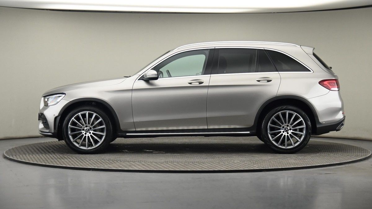 Mercedes-Benz GLC Image 23