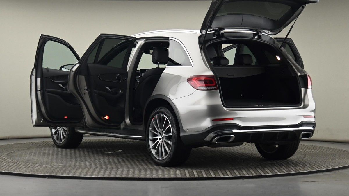 Mercedes-Benz GLC Image 29