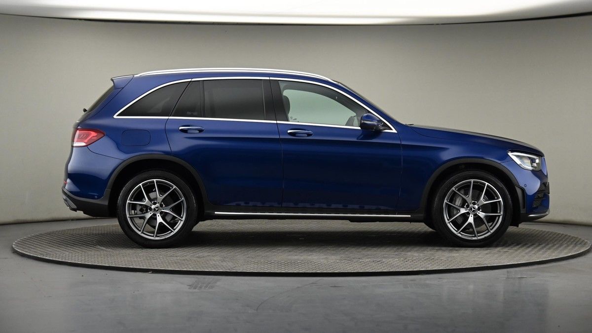 Mercedes-Benz GLC Image 27