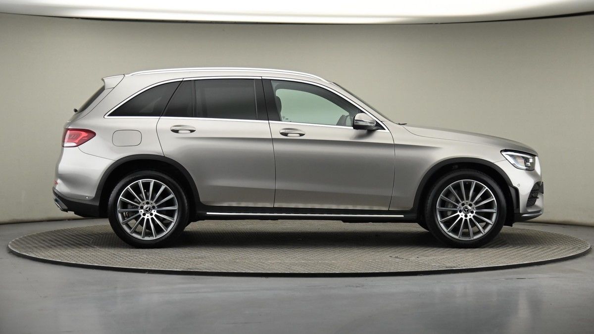 Mercedes-Benz GLC Image 26
