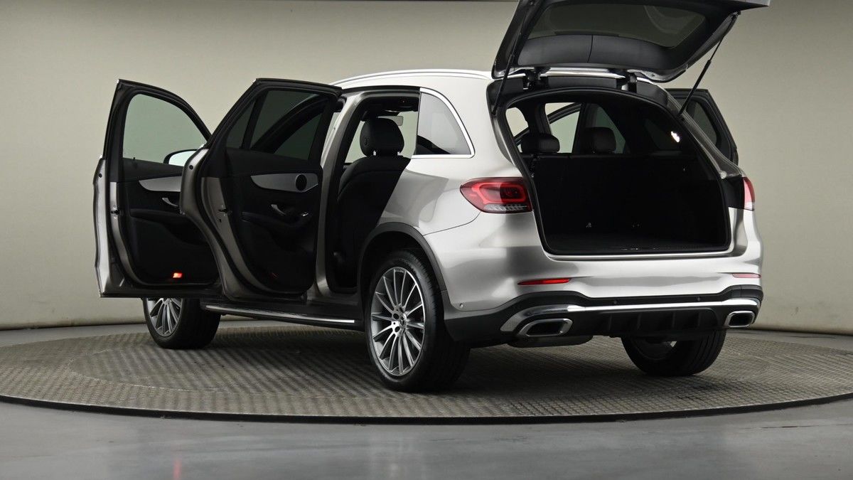 Mercedes-Benz GLC Image 28