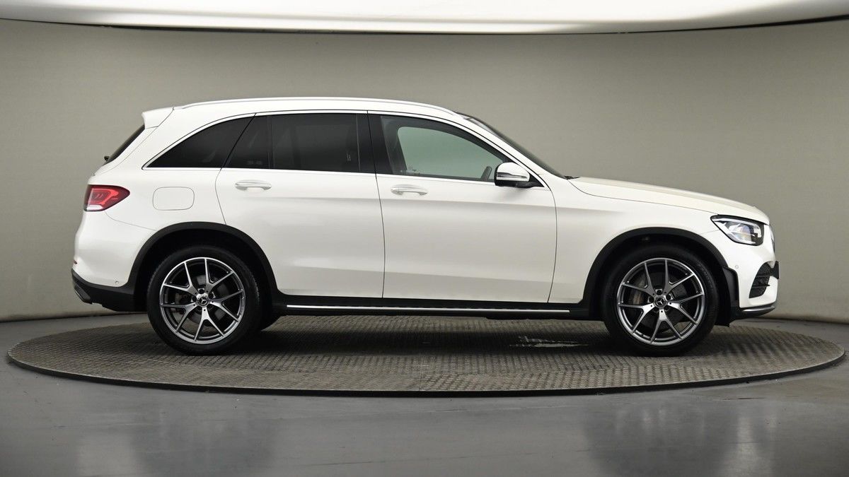 Mercedes-Benz GLC Image 27