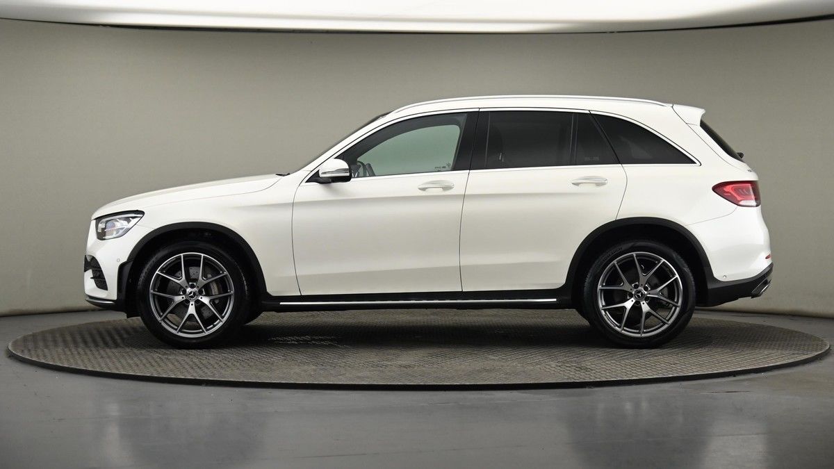 Mercedes-Benz GLC Image 23