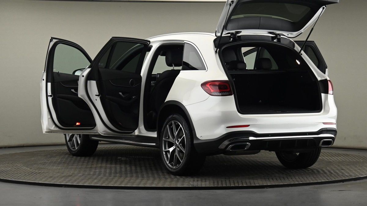 Mercedes-Benz GLC Image 29