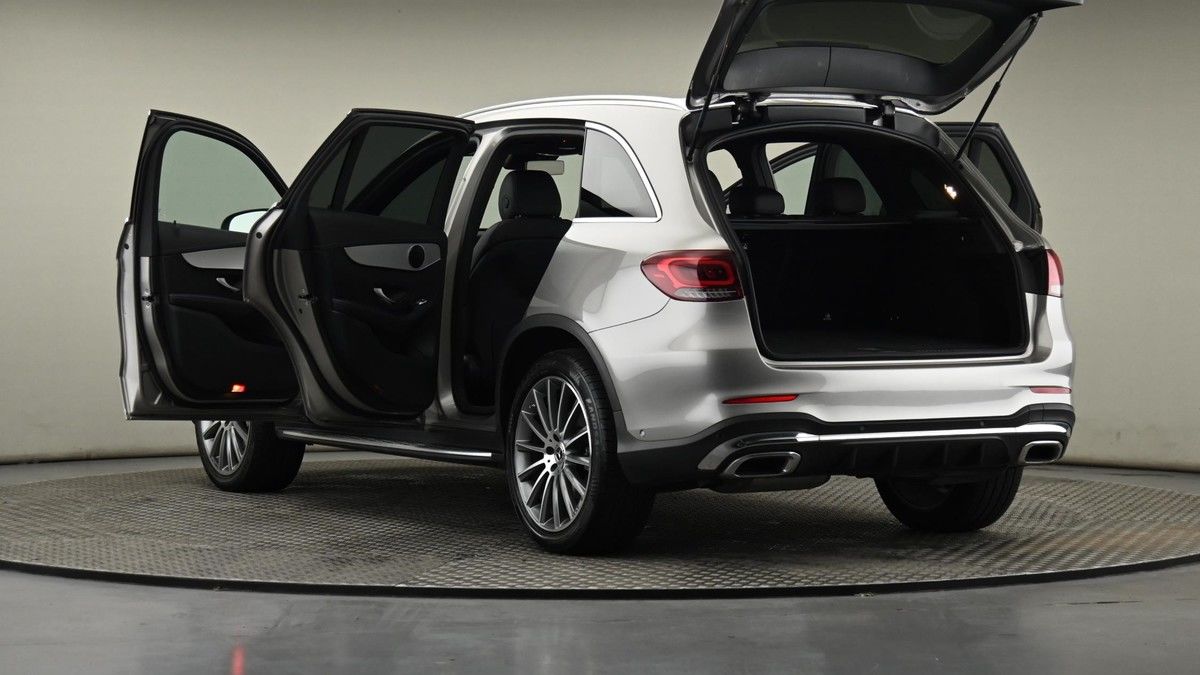 Mercedes-Benz GLC Image 28
