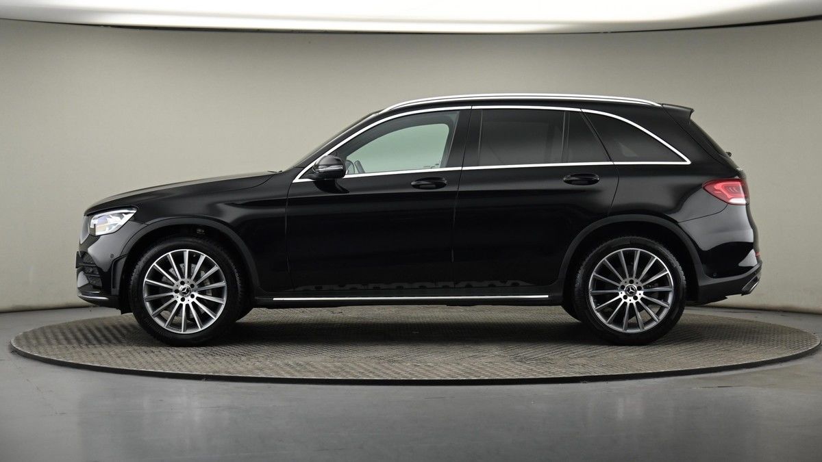 Mercedes-Benz GLC Image 22