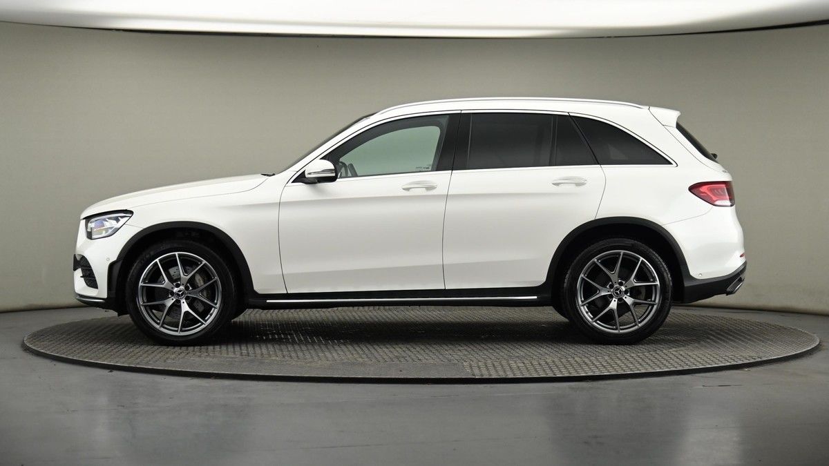 Mercedes-Benz GLC Image 23