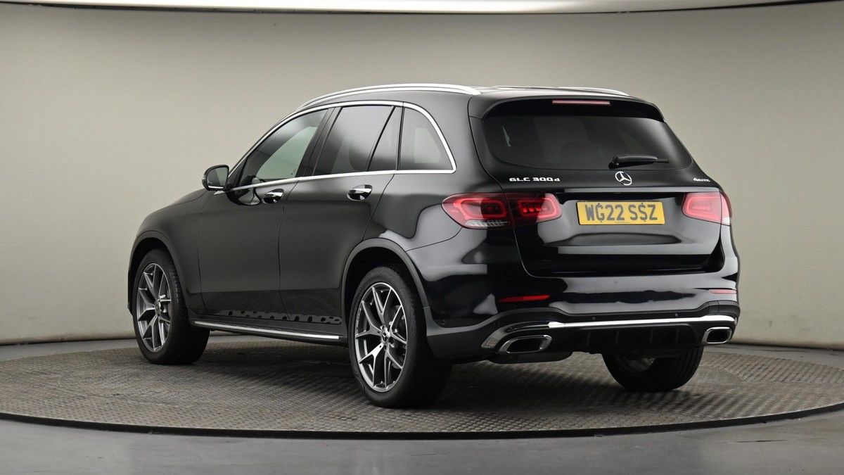 Mercedes-Benz GLC Image 24