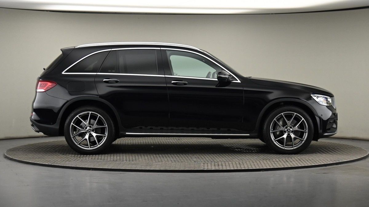 Mercedes-Benz GLC Image 27