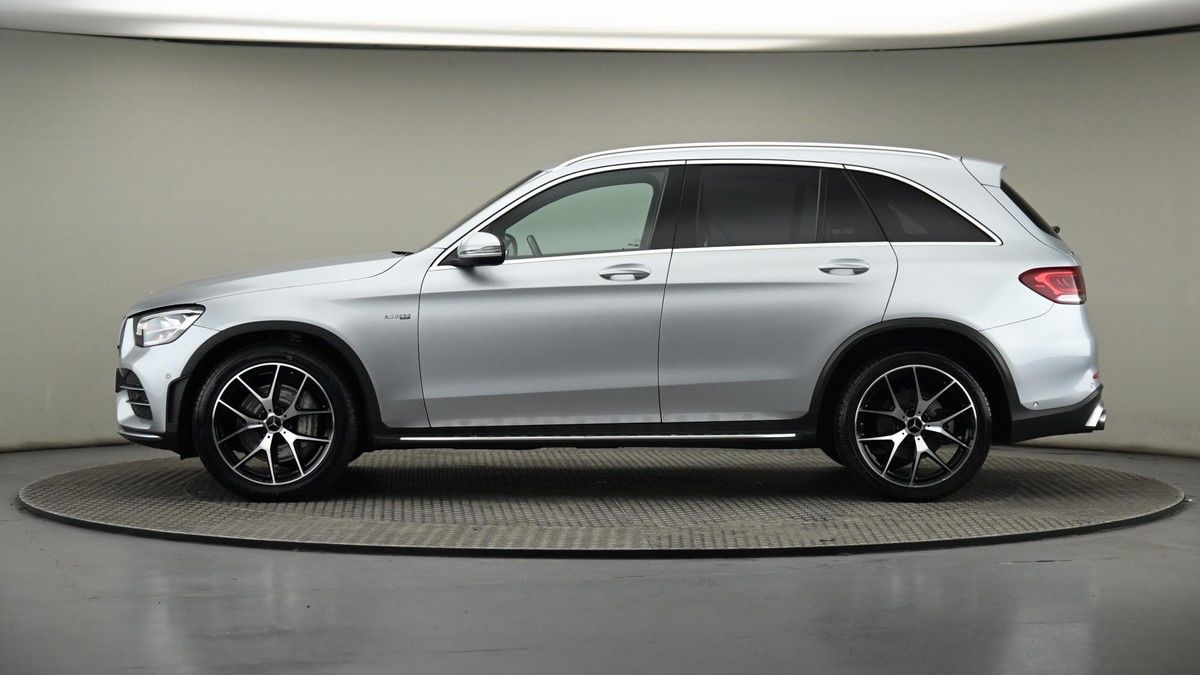 Mercedes-Benz GLC Image 23