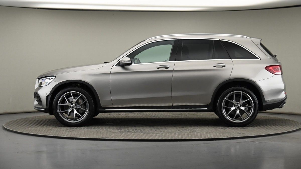 Mercedes-Benz GLC Image 23